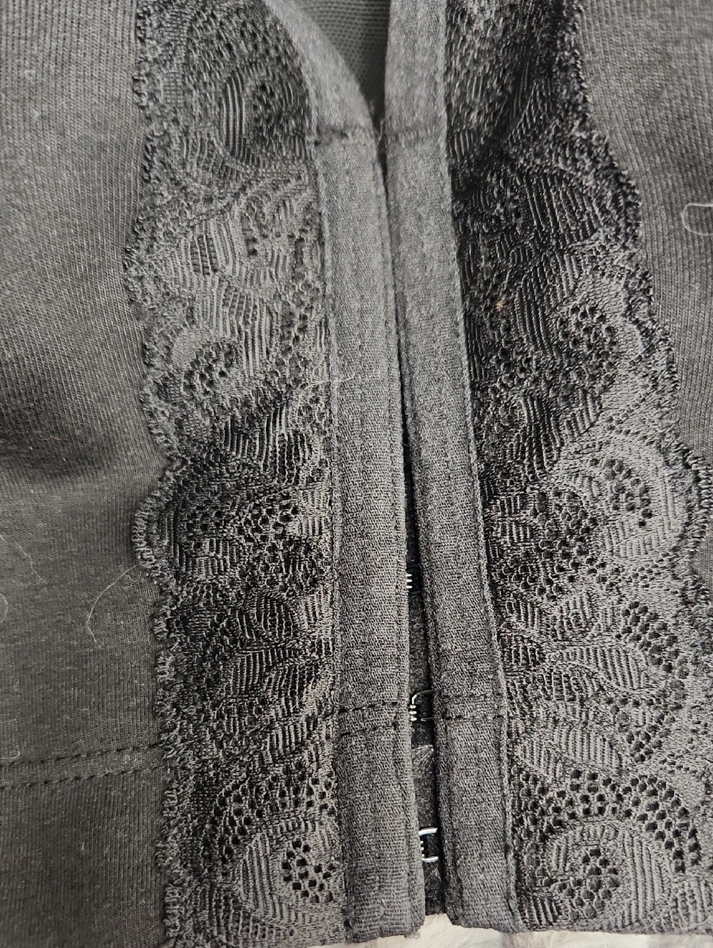 Unlined Full Coverage Front Closure Bra - Picture 5 of 7